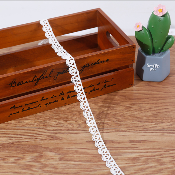 Factory embroidery polyester guipure lace trim for garment accessories decoration