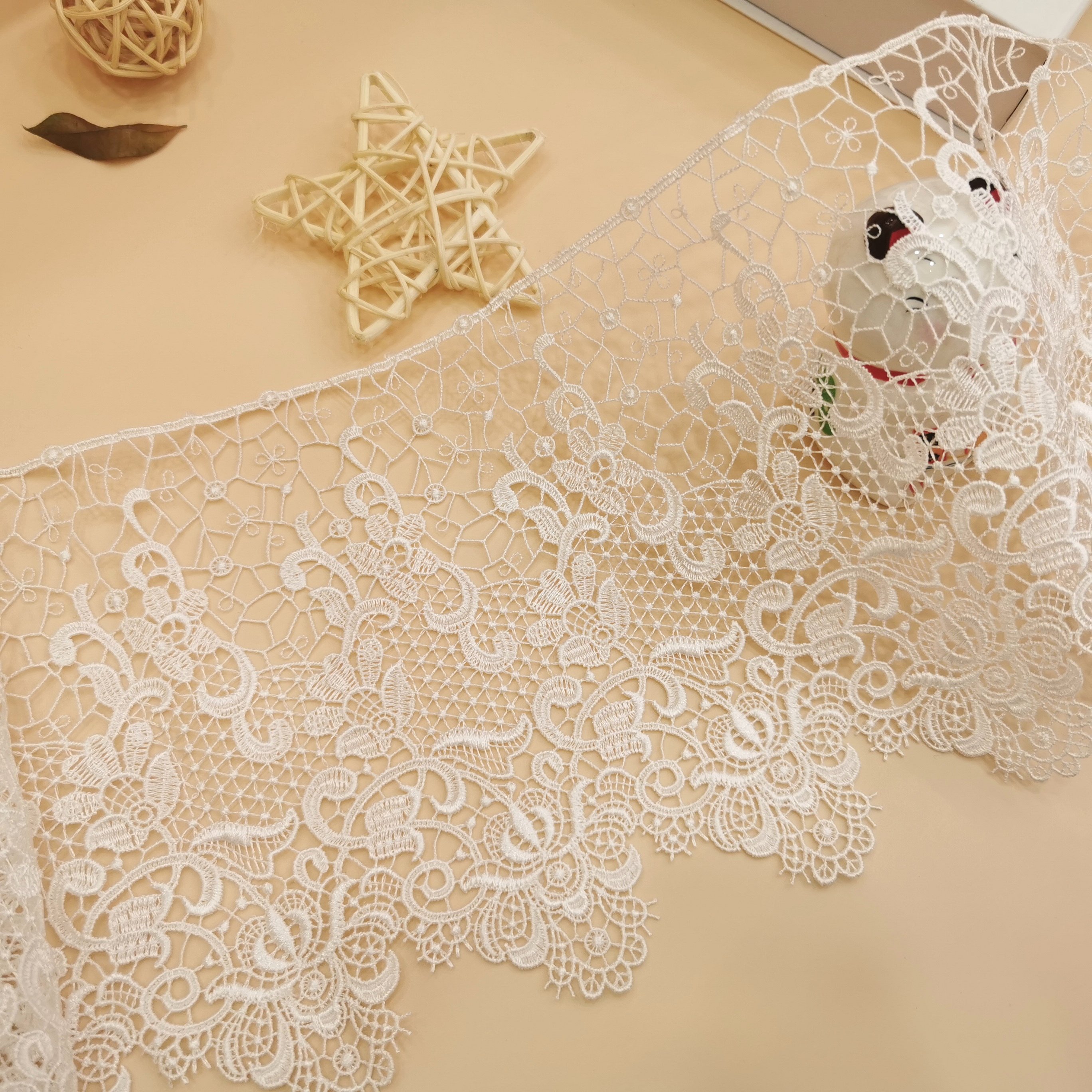 Stock Selling Hot Selling Wholesale Soft Embroidery Trimming Lace DIY Craft Sewing Dress Clothing Accessories