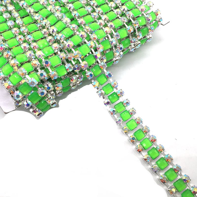 Customize Sewing Neon Green Crystal Rhinestone Beaded Gown Chain Trimmings for Garment Jewelry Decoration DIY Accessories