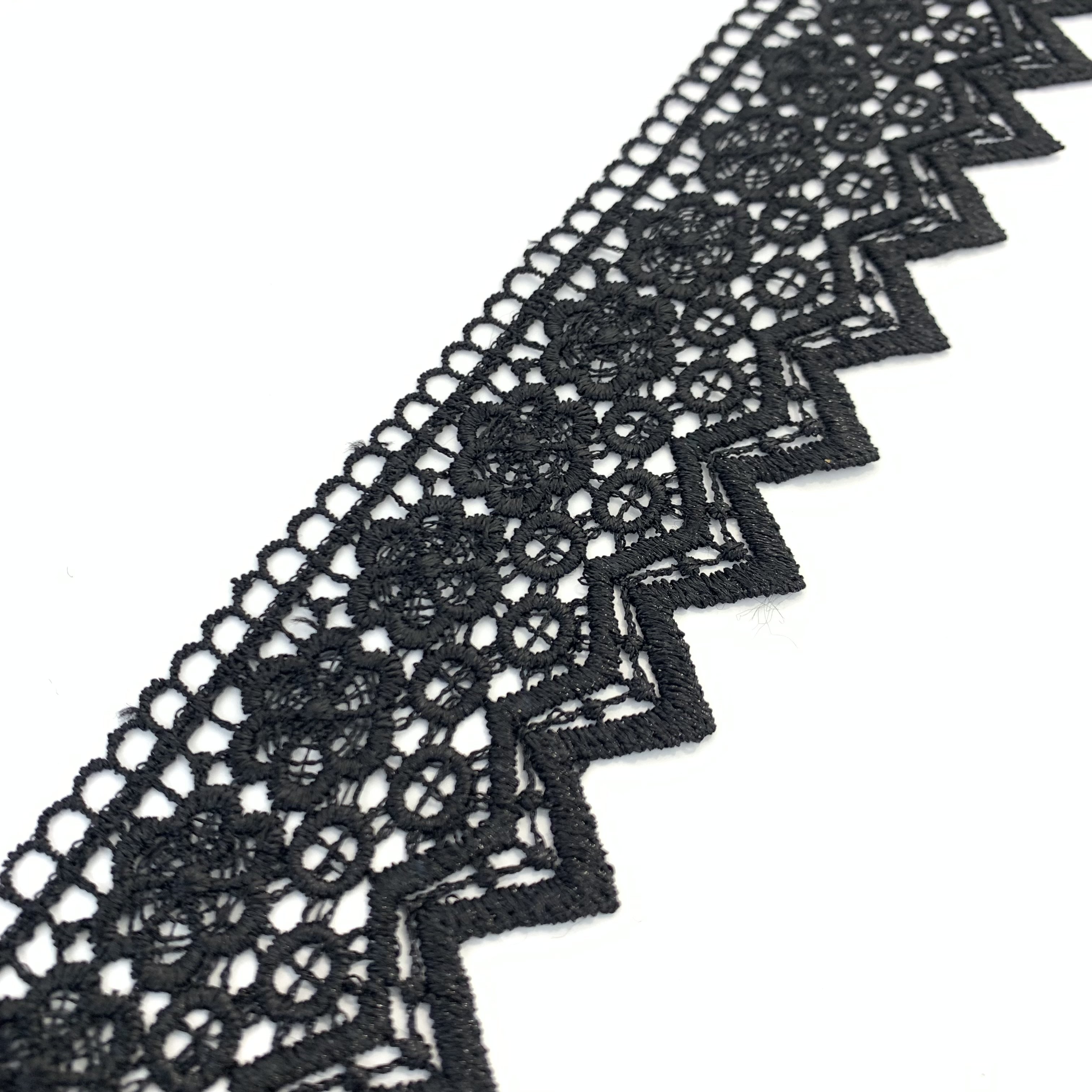 Custom Wholesale Delicate Black Guipure Embroidery Mesh Chantilly Lace Fabric Trim