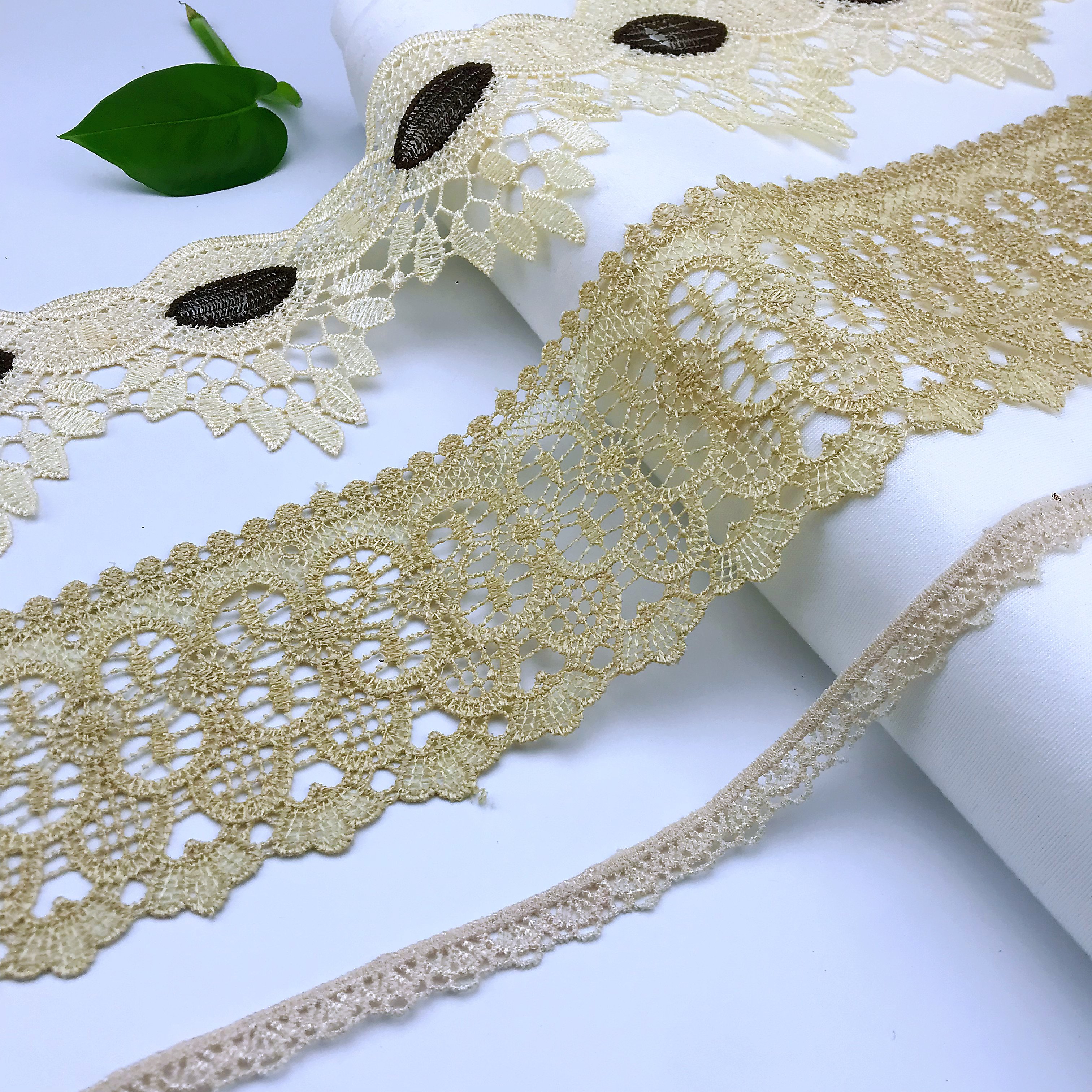 Soft hand feel 100% polyester lace fabric geometric crochet embroidery lace