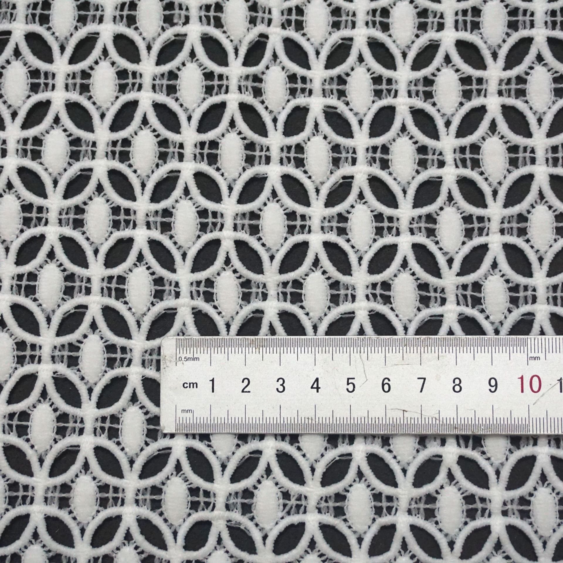 Garment Accessories Factory Customized White Polyester Material Lace Trim Water-Soluble Lace Trim