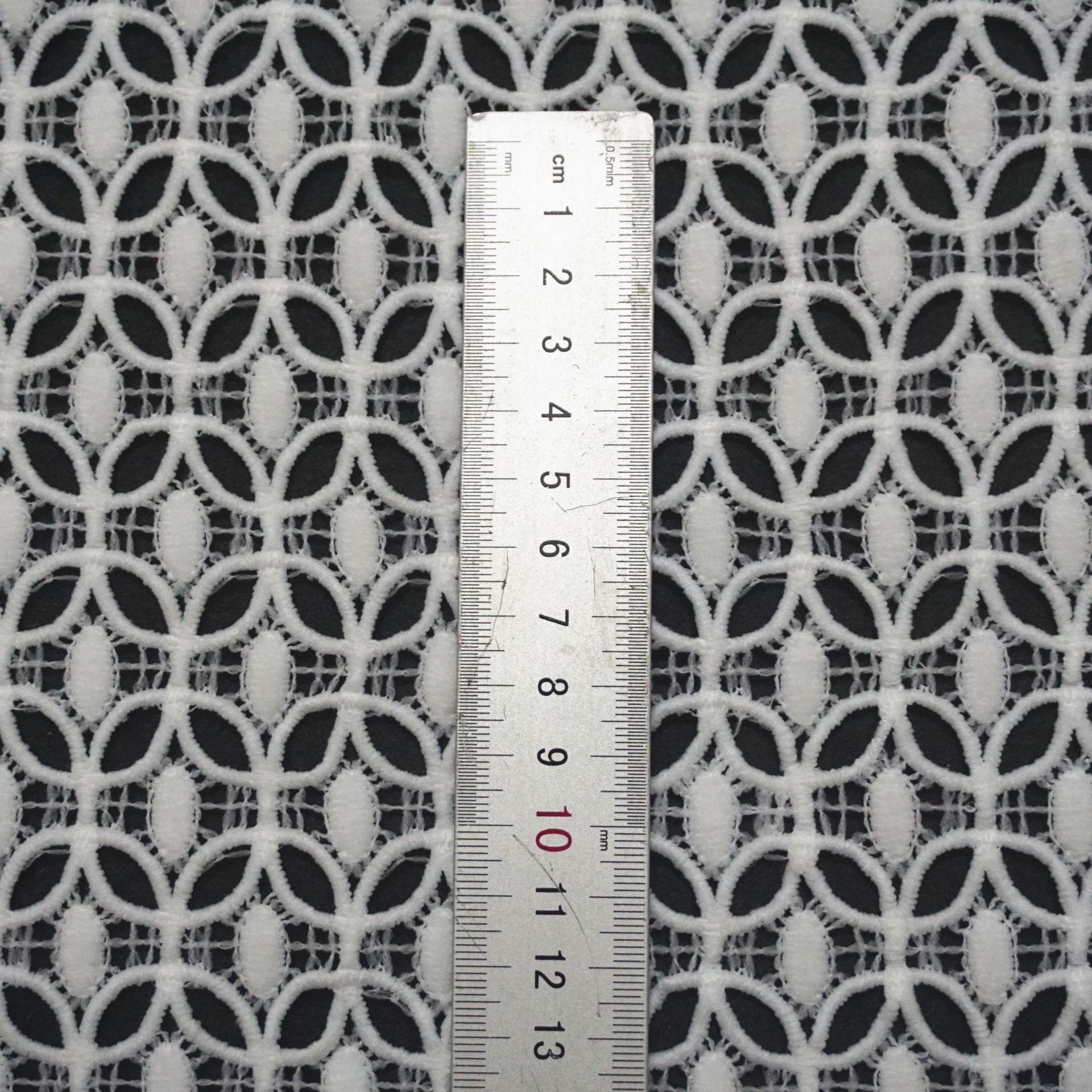 Garment Accessories Factory Customized White Polyester Material Lace Trim Water-Soluble Lace Trim