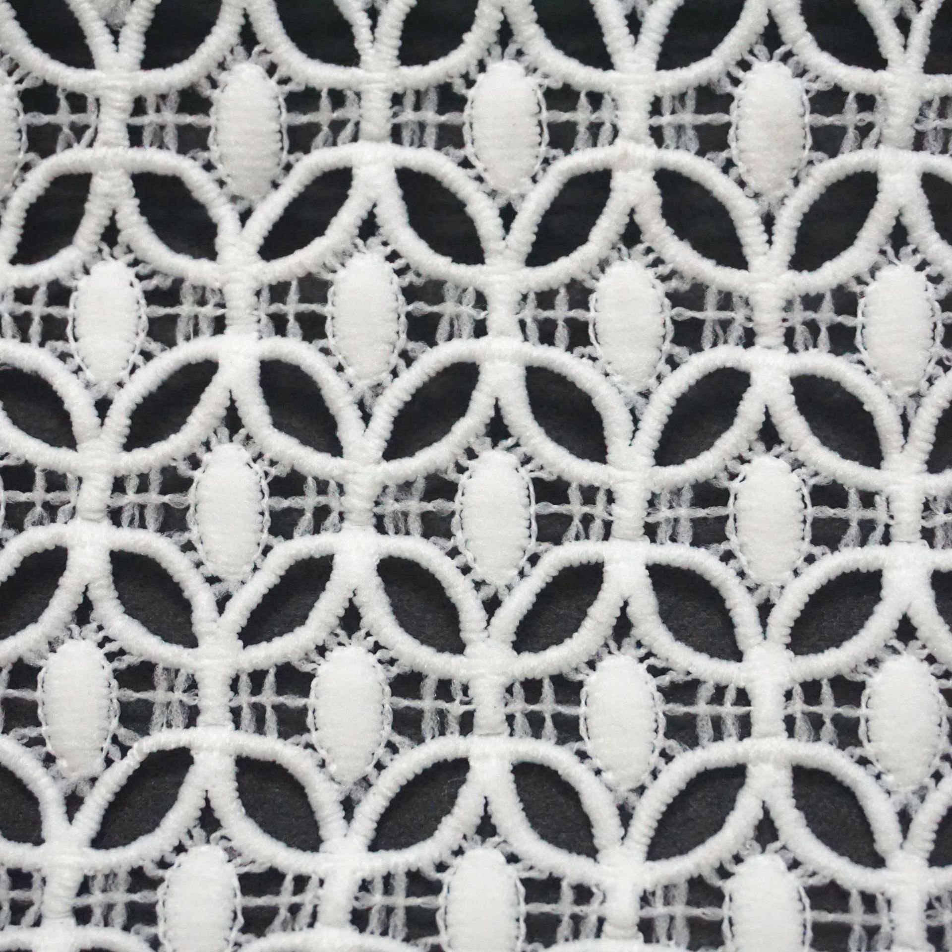 Garment Accessories Factory Customized White Polyester Material Lace Trim Water-Soluble Lace Trim