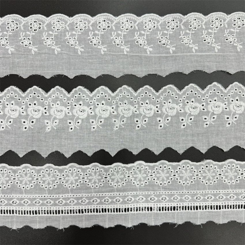 Fine woven cotton fabric carvend holes Trimming lace water soluble Embroidery border lace trim garment
