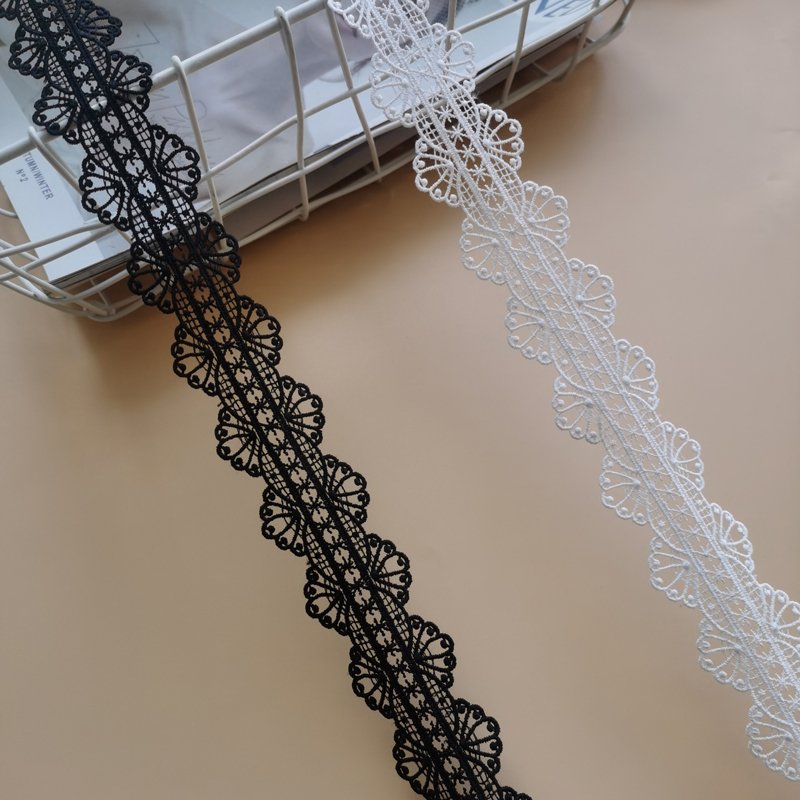 Stock 3.6CM Wide Black And White Yarn Milk Silk Water Soluble Embroidery Lace Trim Bar Code Lolita Garment Accessories