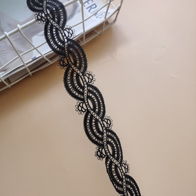 Stock 3.6CM Wide Black And White Yarn Milk Silk Water Soluble Embroidery Lace Trim Bar Code Lolita Garment Accessories