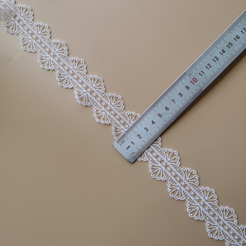 Stock 3.6CM Wide Black And White Yarn Milk Silk Water Soluble Embroidery Lace Trim Bar Code Lolita Garment Accessories