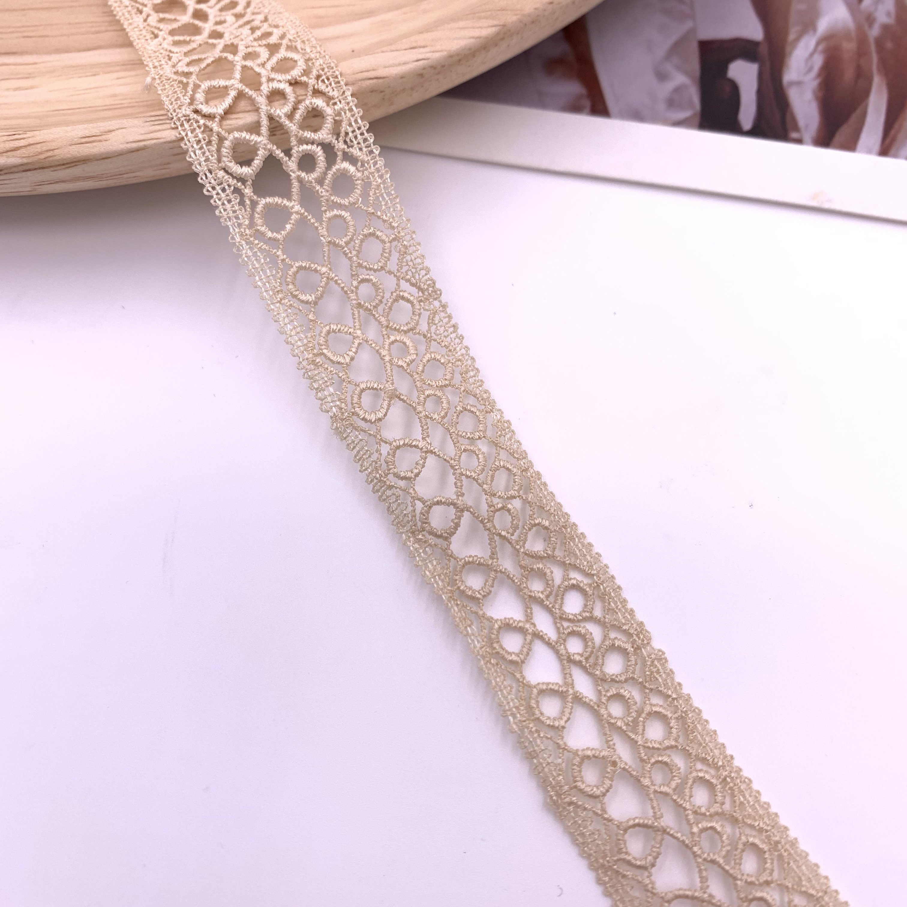 Wholesale Luxury Colors Polyester Renda Fashion Fancy Guipure Lace Trim