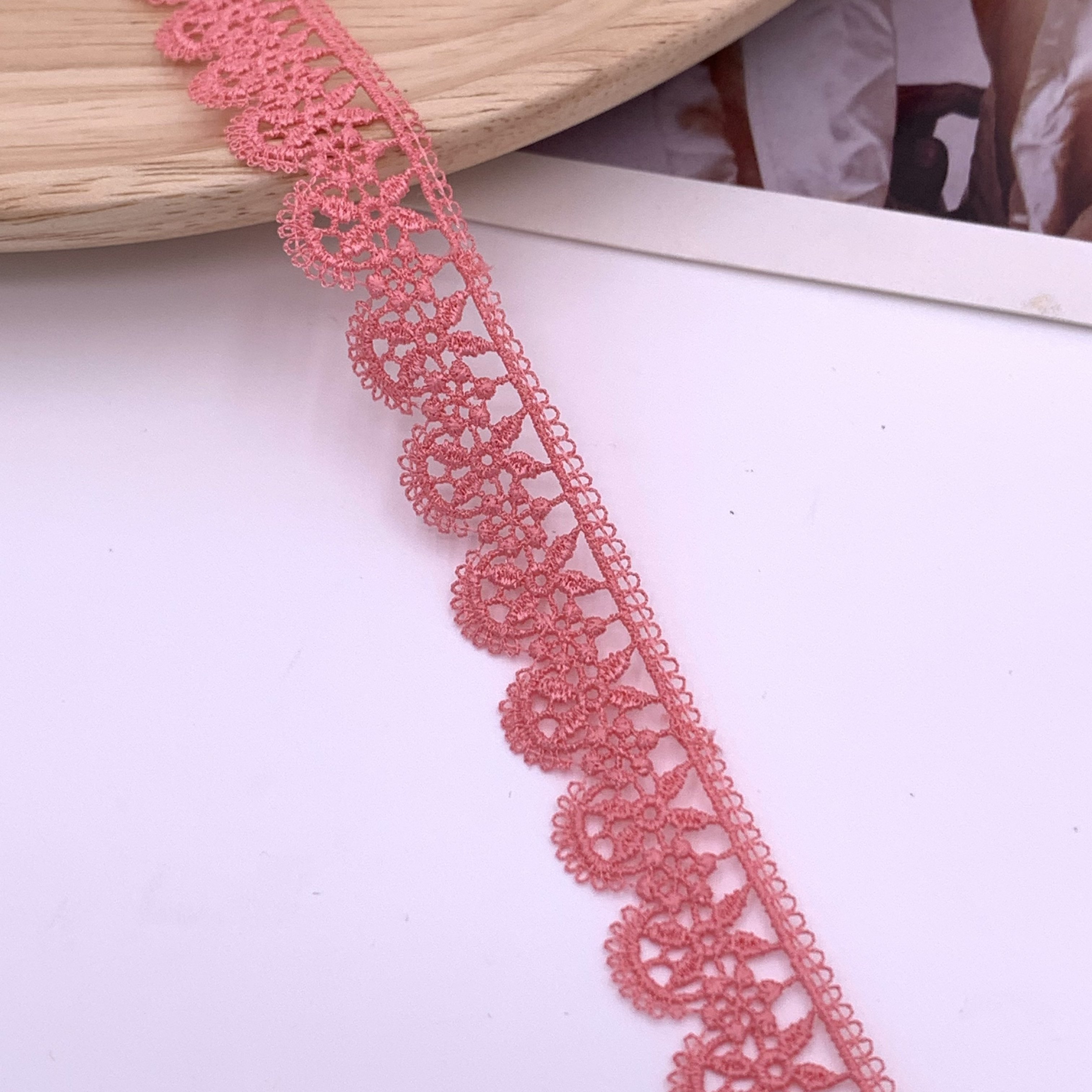 Wholesale Luxury Colors Polyester Renda Fashion Fancy Guipure Lace Trim