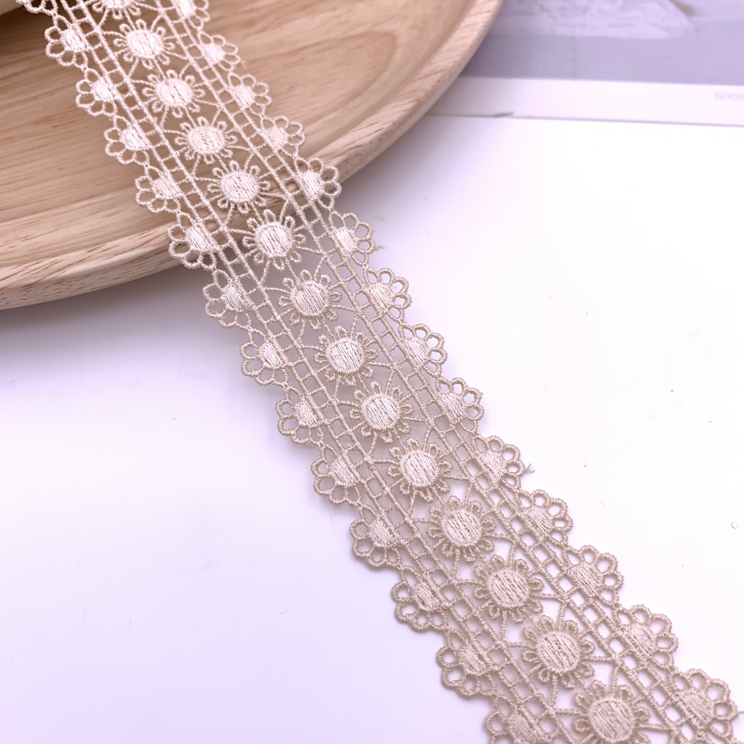 Wholesale Delicate Colors Polyester Embroidery Sewing Lace Guipure Lace Trim