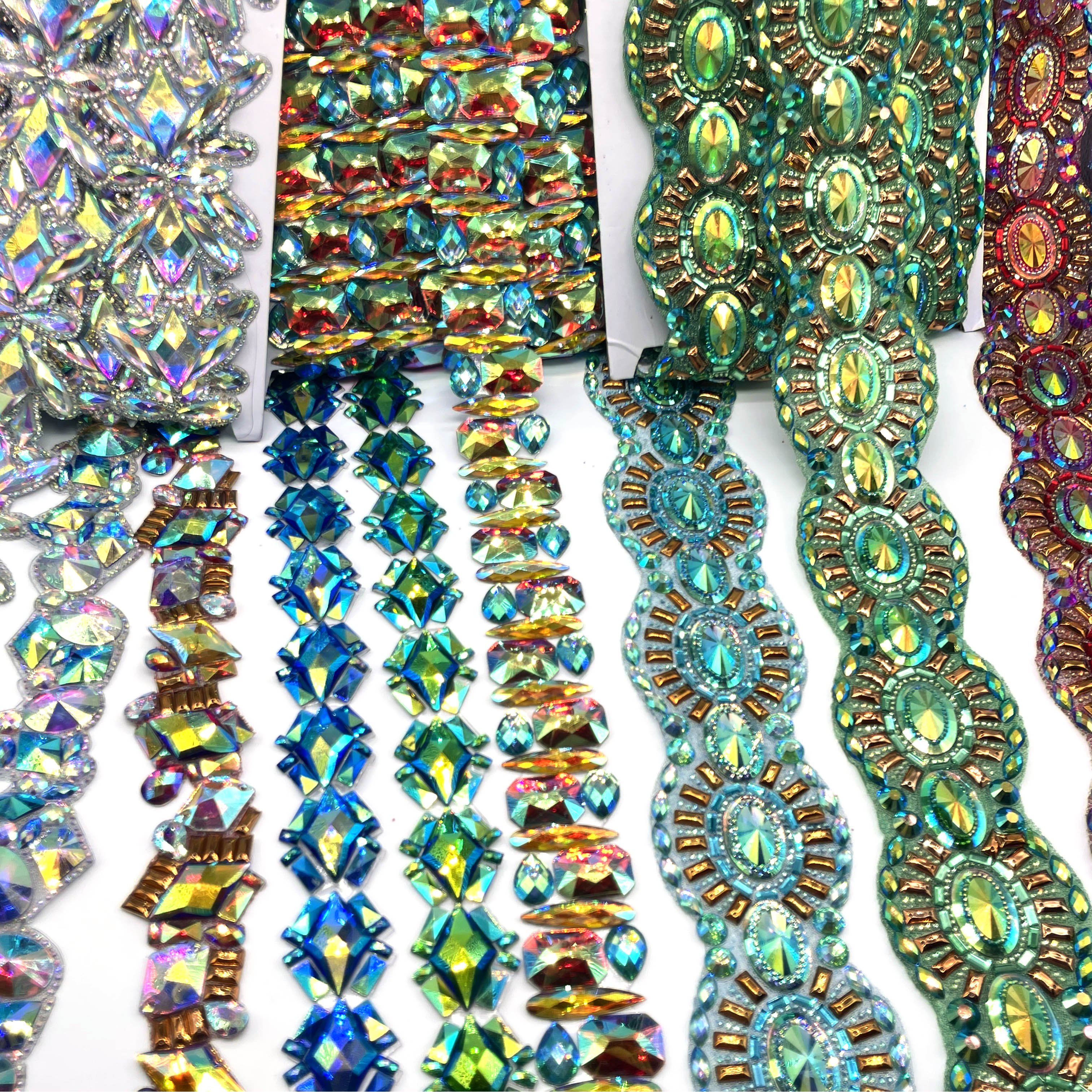 Factory Supply 2025 Carnival DIY Costume Trimming Iron-on Shiny Resin Gem Trimming Chain Hot fix Rhinestone Applique Patches