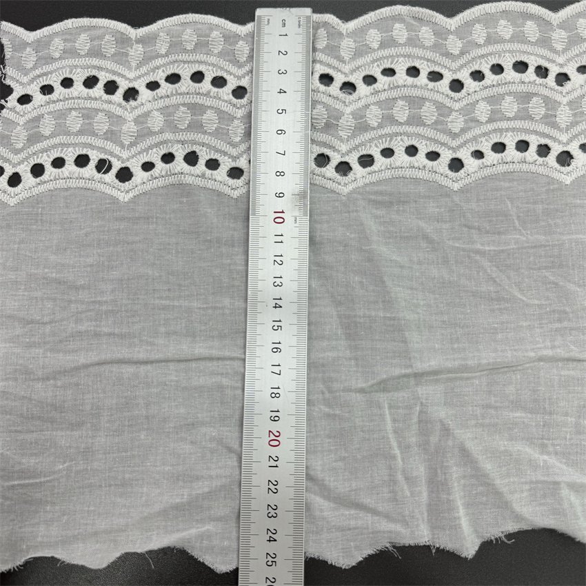 Fine woven cotton fabric carvend holes Trimming lace water soluble Embroidery border lace trim garment