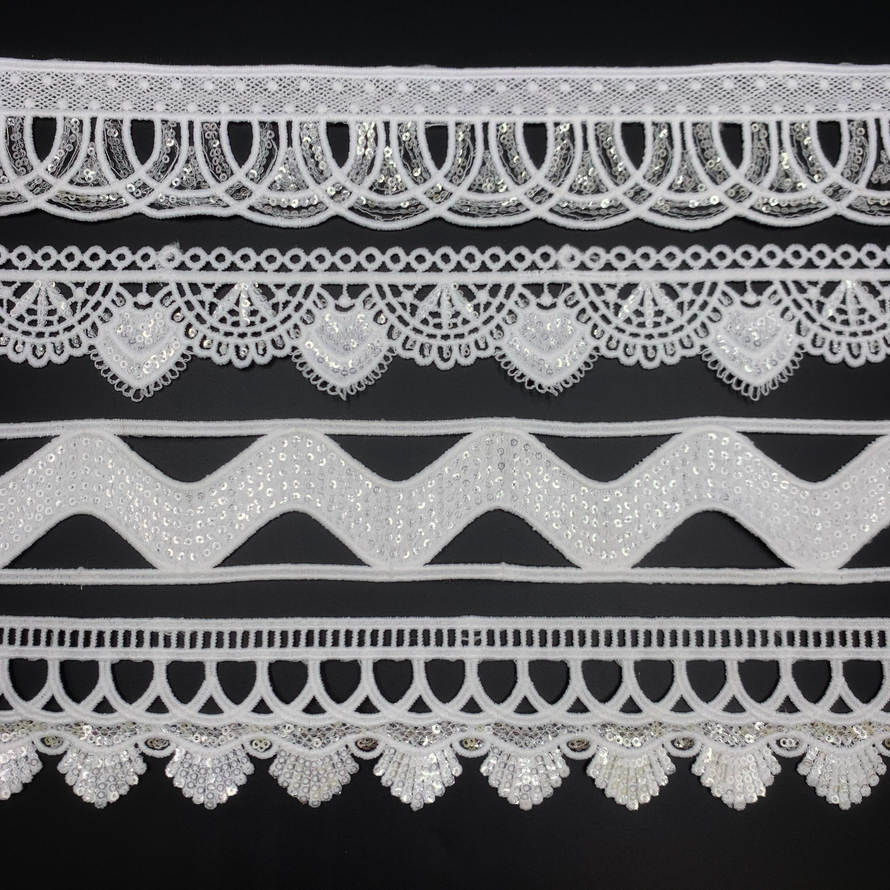 2023 China Wholesale Price New Design Stripe Sequin Lace High Quality Embroidery Shiny Sequin Lace Trim
