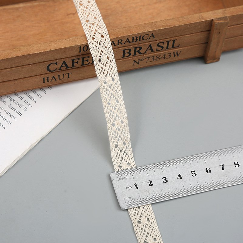 Factory Price Ethnic Cotton Sewing Fabric Luxury Lace Ribbon Roll Trim