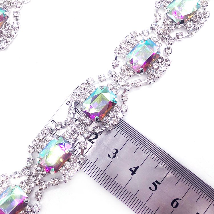 Factory Direct Customized Rhinestone Chain Trimming Wholesale Crystal Gemstone Chain Trim for Fashion Costume Design Crafting