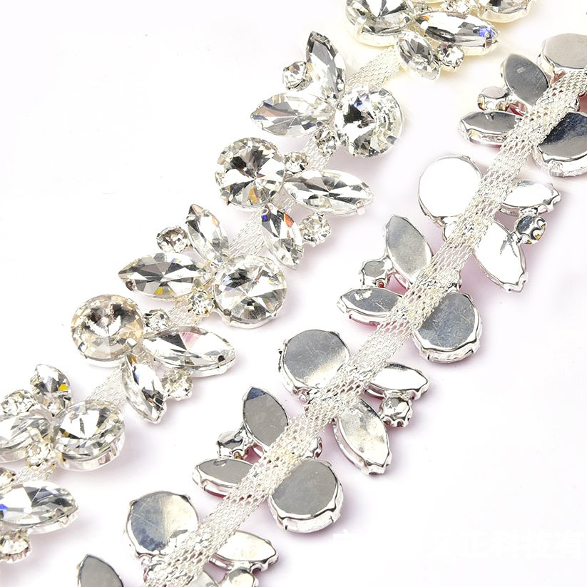 2025 New Horse Eye Rabbit Head Rhinestone Trim Crystal Flower Chain Glass Collar Decoration DIY Crystal Decorations Shoes Bags