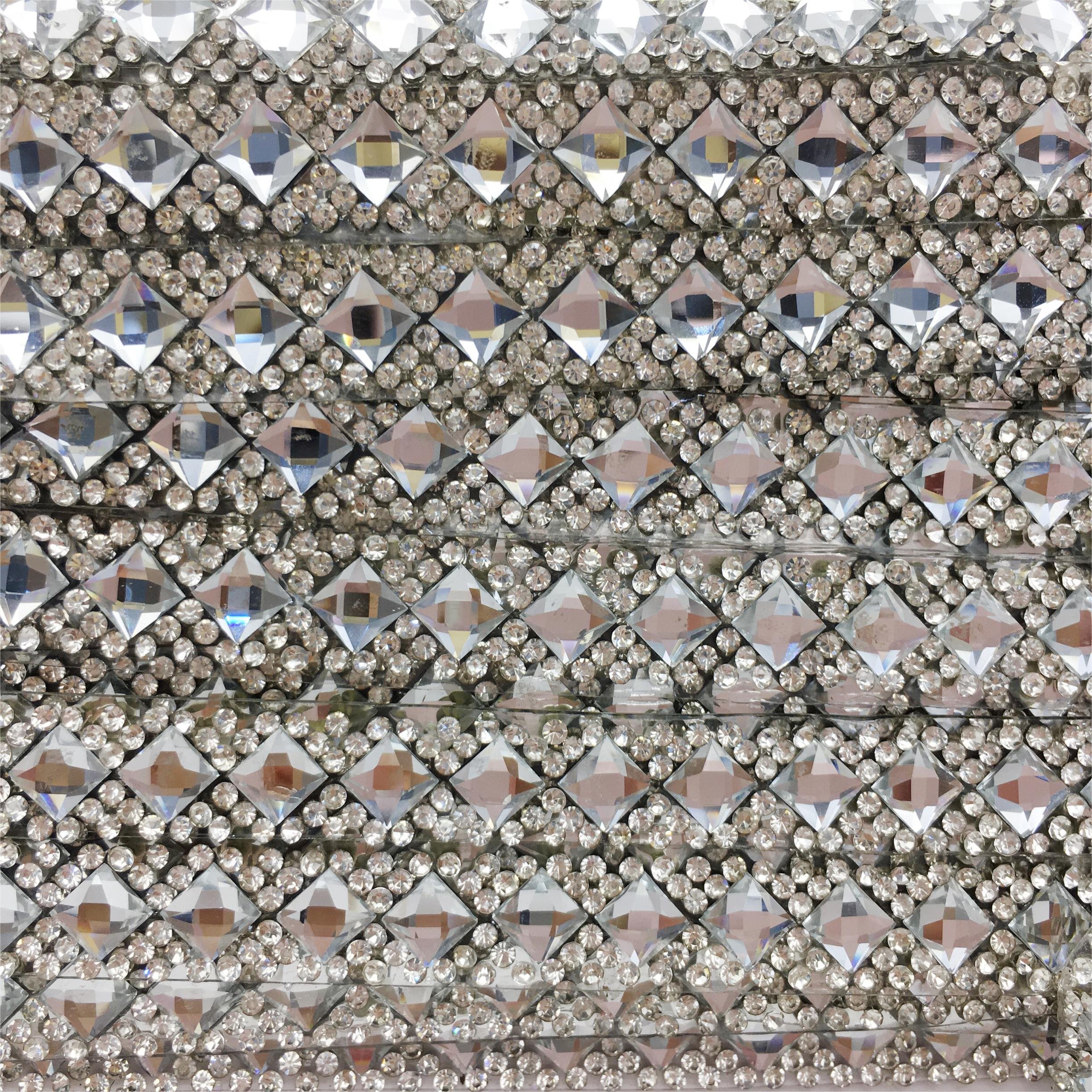 SINRONG Square crystal diamond decorative strip is fashionable and versatile for shoes bags clothing Hotfix Rhinestone Trim