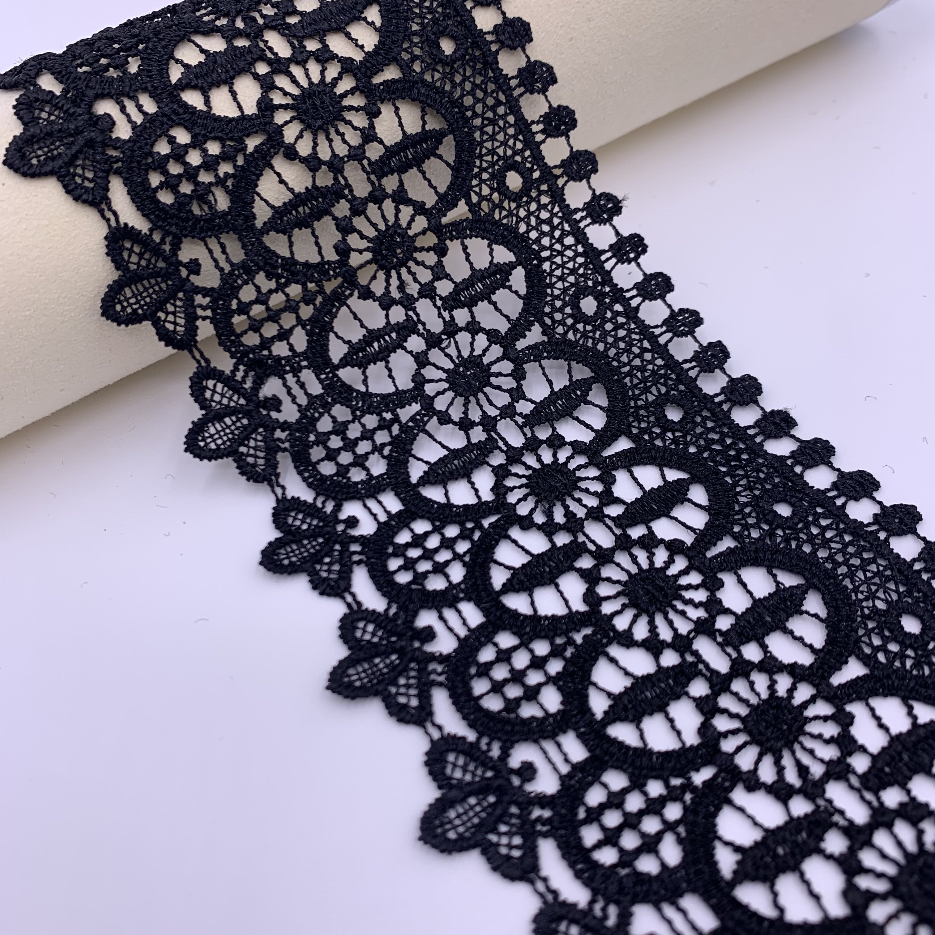 High Quality Fashion Lace Fabric Hollowed Out Black Renda Water Soluble Polyester Embroidery Lace Trim