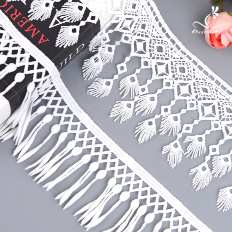 2023 Fashion High Quality Wholesale Customized Embroidery Water Soluble Cotton & Milk Silk Lace Pompom Lace Trim