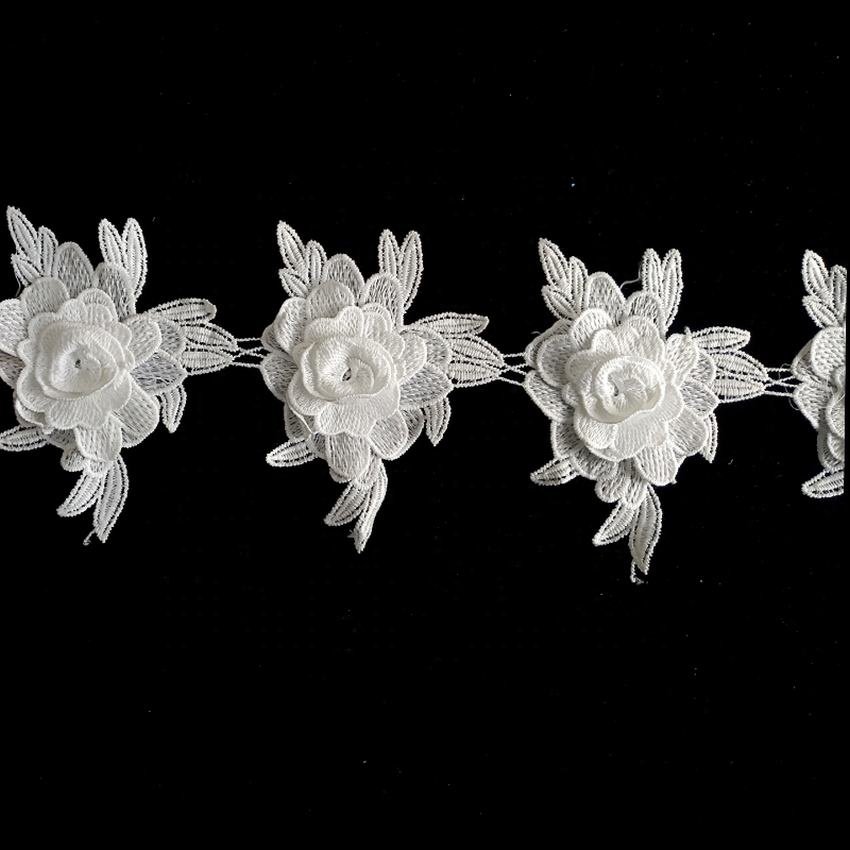 Guipure lace trim with 3d flowers for clothing decoration chemical lace trim with pearl flower lace trim 1,5 cm colour white