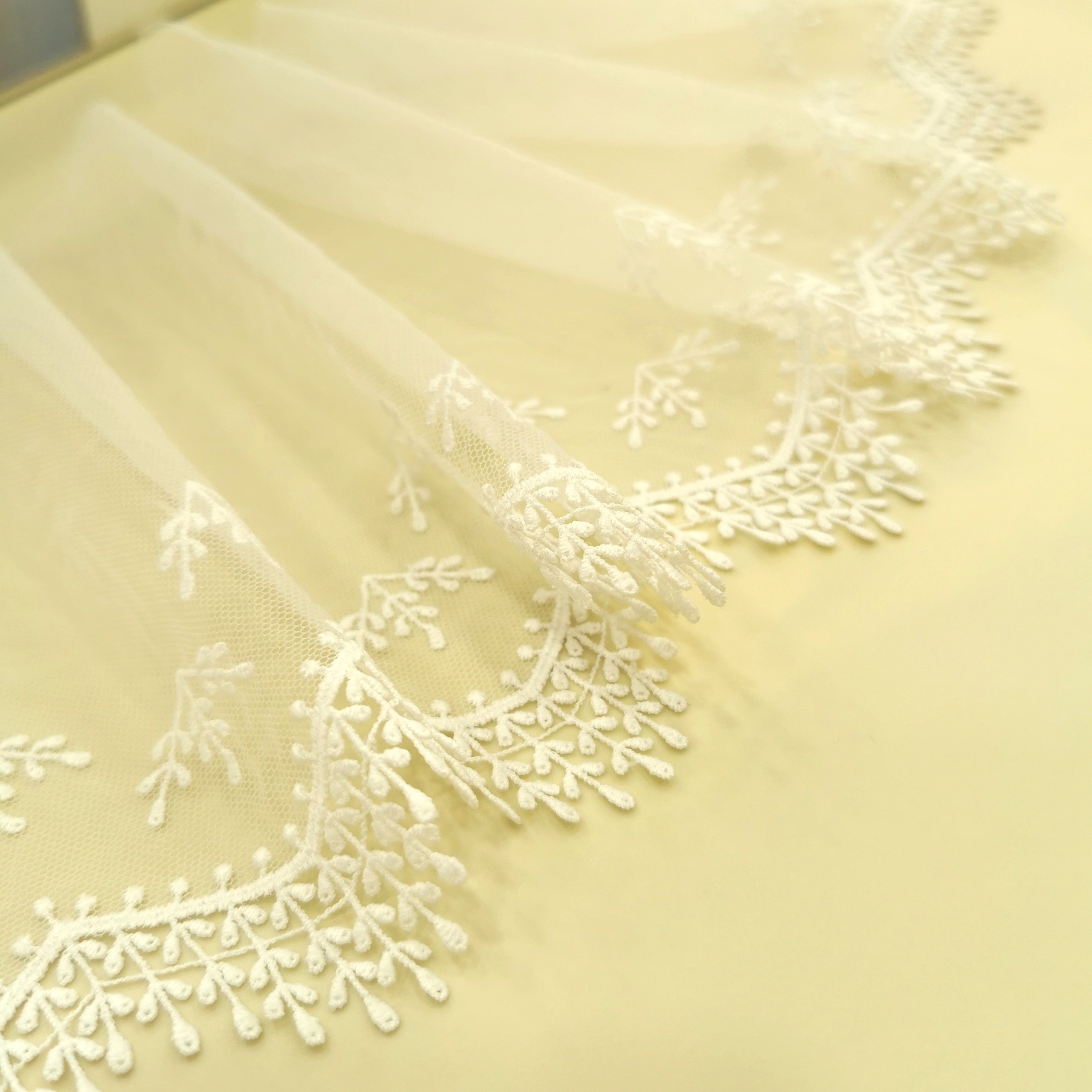 Wholesale Factory chantilly Garment Underwear accessories Shiny Embroidery Tulle Lace Trim Mesh Lace trim