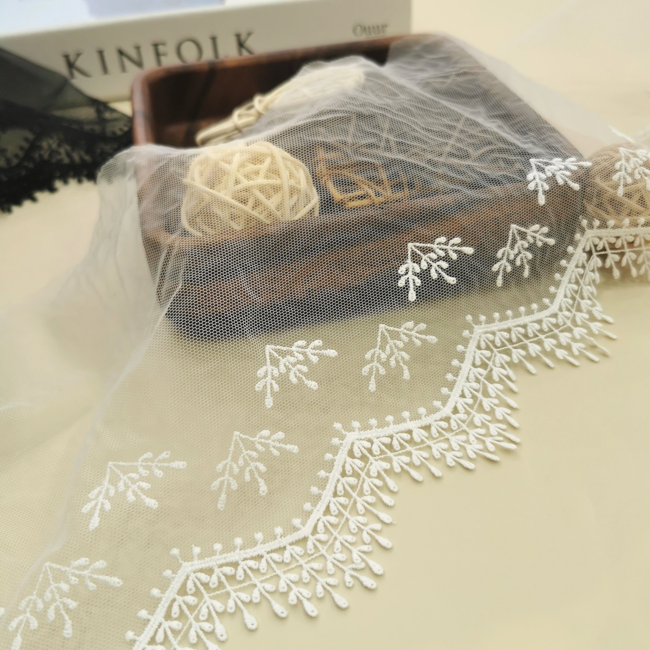 Wholesale Factory chantilly Garment Underwear accessories Shiny Embroidery Tulle Lace Trim Mesh Lace trim