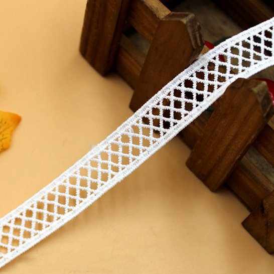 Polyester guipure lace fabric embroidery lace trims manufacturer colorful lace trim for garment