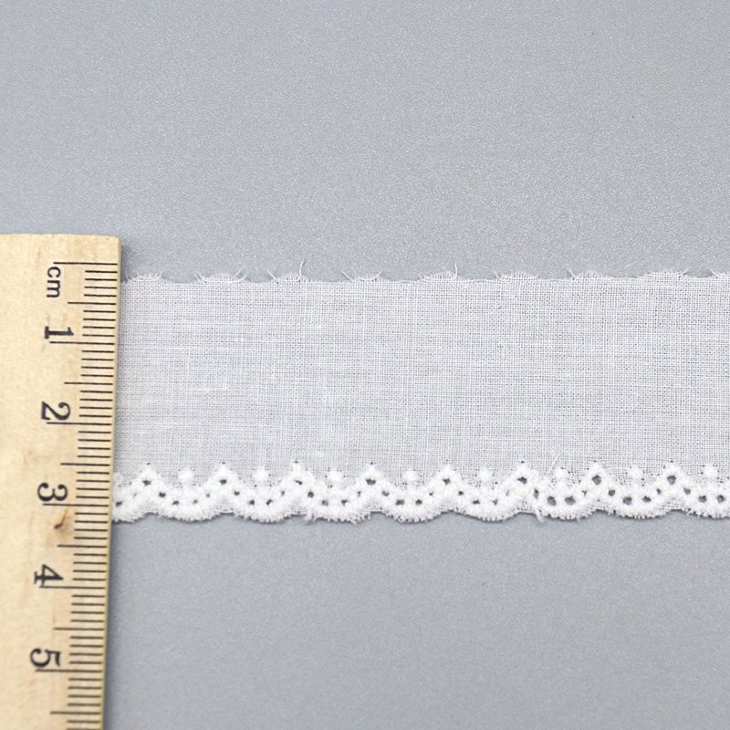 Top quality pure cotton white cotton lace trim low price 3cm eyelet lace trim for dress garment