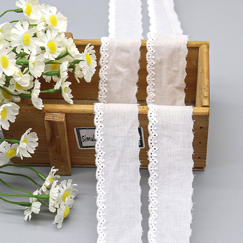 Top quality pure cotton white cotton lace trim low price 3cm eyelet lace trim for dress garment