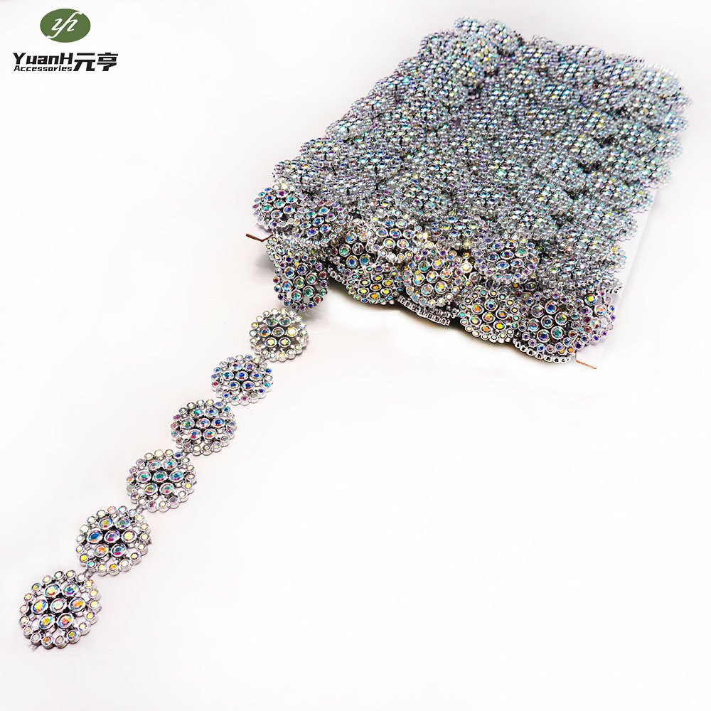 Customizable luxury rhinestone chain handmade gold plastic banding round flatback trim for DIY clothing