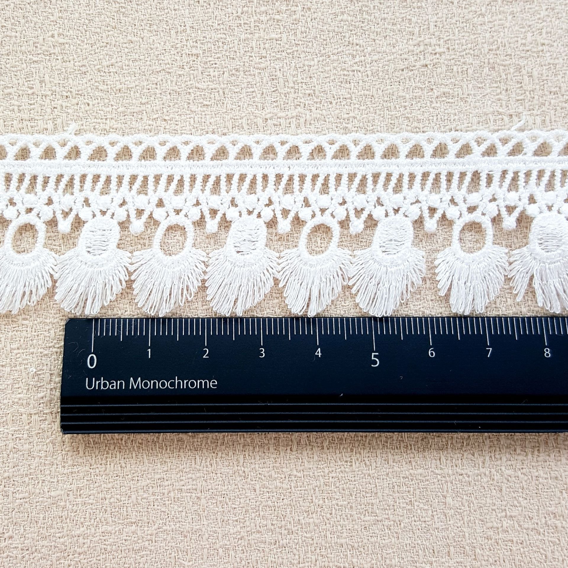 Wholesale Superior Quality Polyester Dentelle Water Soluble White Feather Fringe Lace Fabric Trim