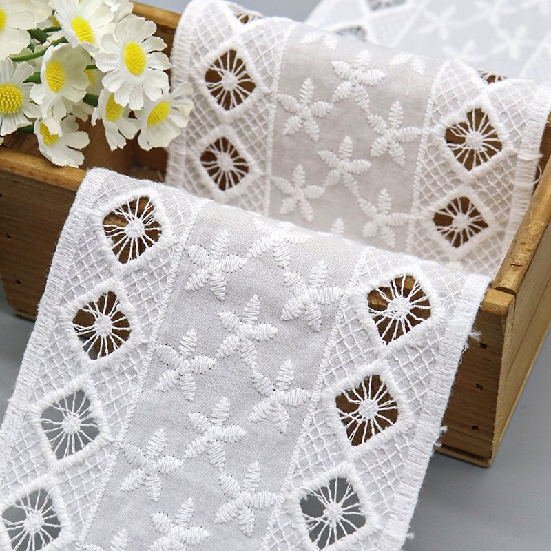 fashion designer 100% cotton popular eyelet lace trim exquisite decorative lace trim for garment