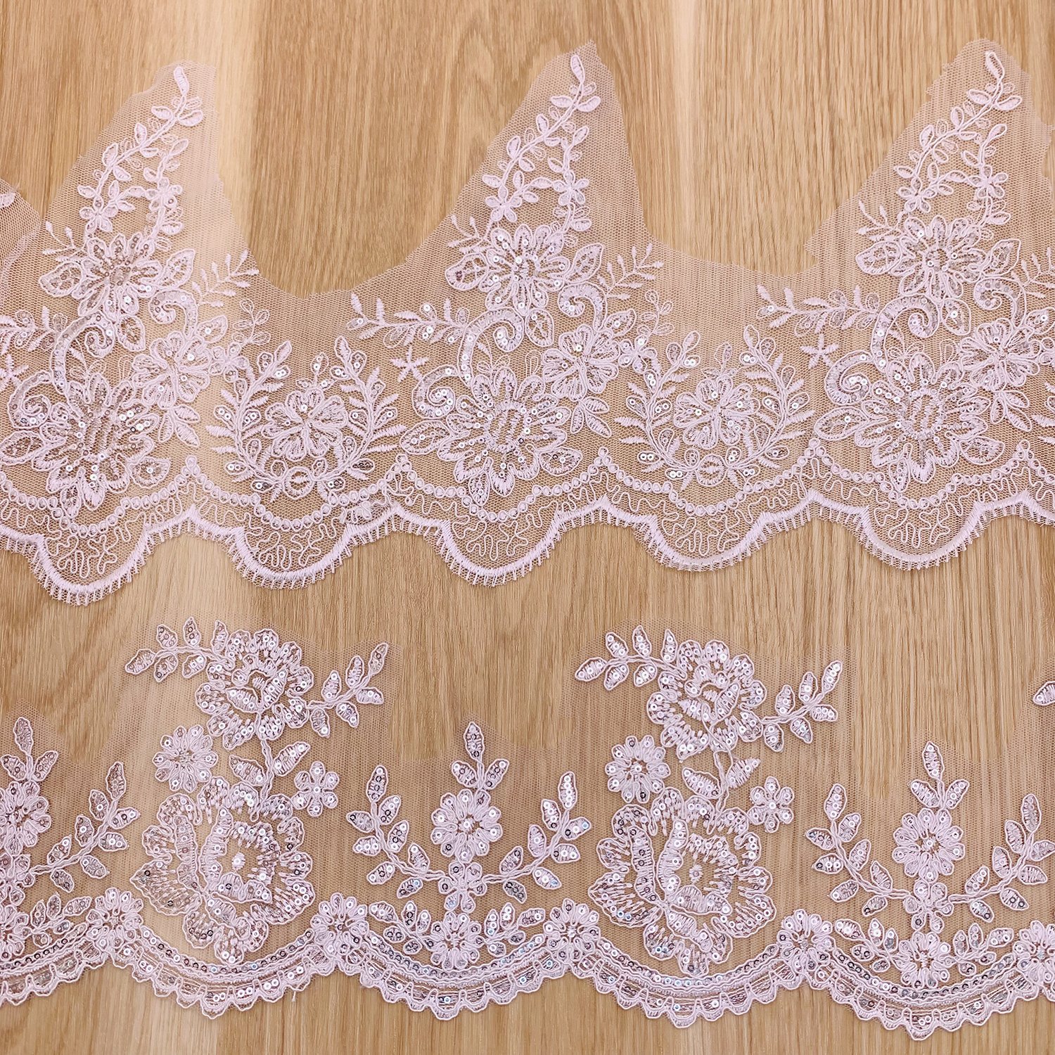 Factory Wholesale Price White Renda Lace Shiny Polyester Embroidery Gpo Guipure Lace Trim