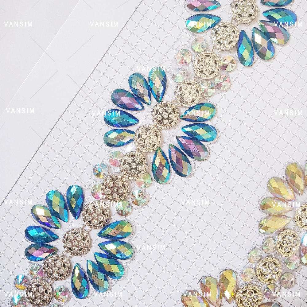 Handmade Customized carnival costumes reflective Resin beads hot fix applique patch trimming for fiesta party