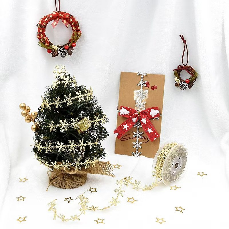 2.5cm Christmas Snowflake Leaves Ribbon Sequins Trim for Christmas Celebration Birthday Party Festive Event Decoration