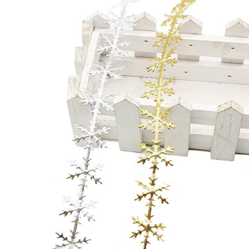 2.5cm Christmas Snowflake Leaves Ribbon Sequins Trim for Christmas Celebration Birthday Party Festive Event Decoration