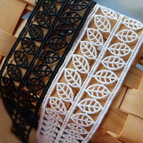 Hot Sale White Black Trim Fabric Venice Flower Fancy Lace Patch Trim Ribbon Lace DIY Accessories