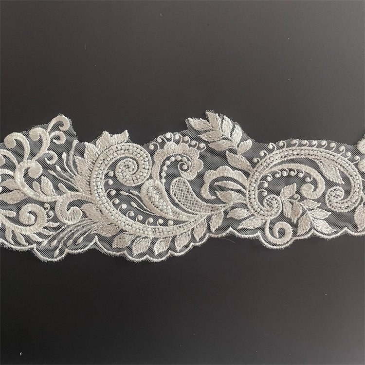 Factory Wholesale 11cm Beaded Sew On Vintage Lace Trim Embroidered