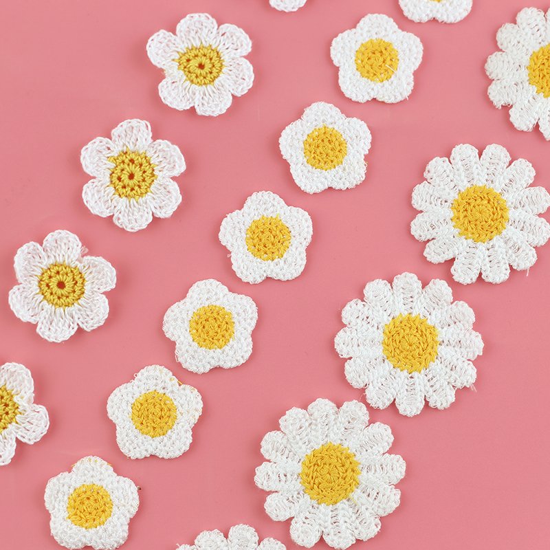 1.4 inch mini daisy flower crochet motif white and yellow flower accessories for garment bag accessories