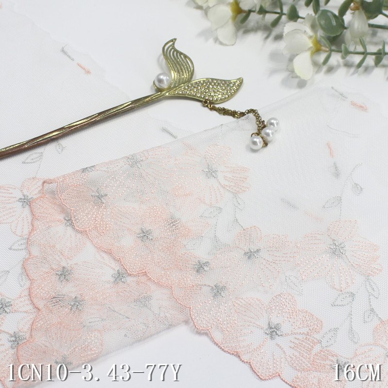 wholesale beautiful flower mesh textile fabric white embroidery tulle lace trim for women