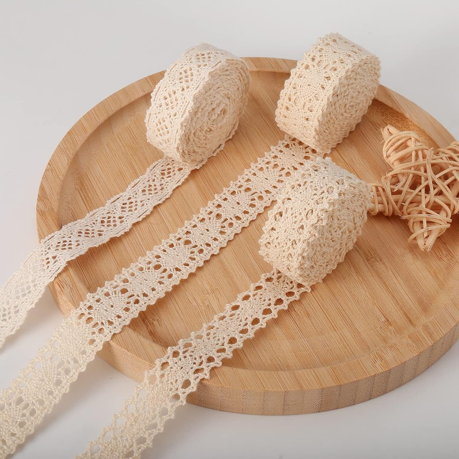 Wholesale narrow jacquard Ribbon Guipure Trimming Lace Polyester Webbing lace White Embroidery Sustainable Crocheted