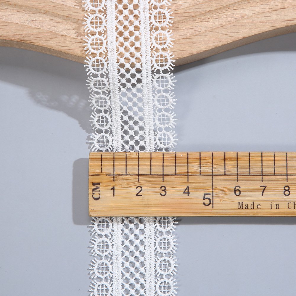 Low Price Water Soluble Fancy Embroidery Lace Fabric Trim And Laces Polyester