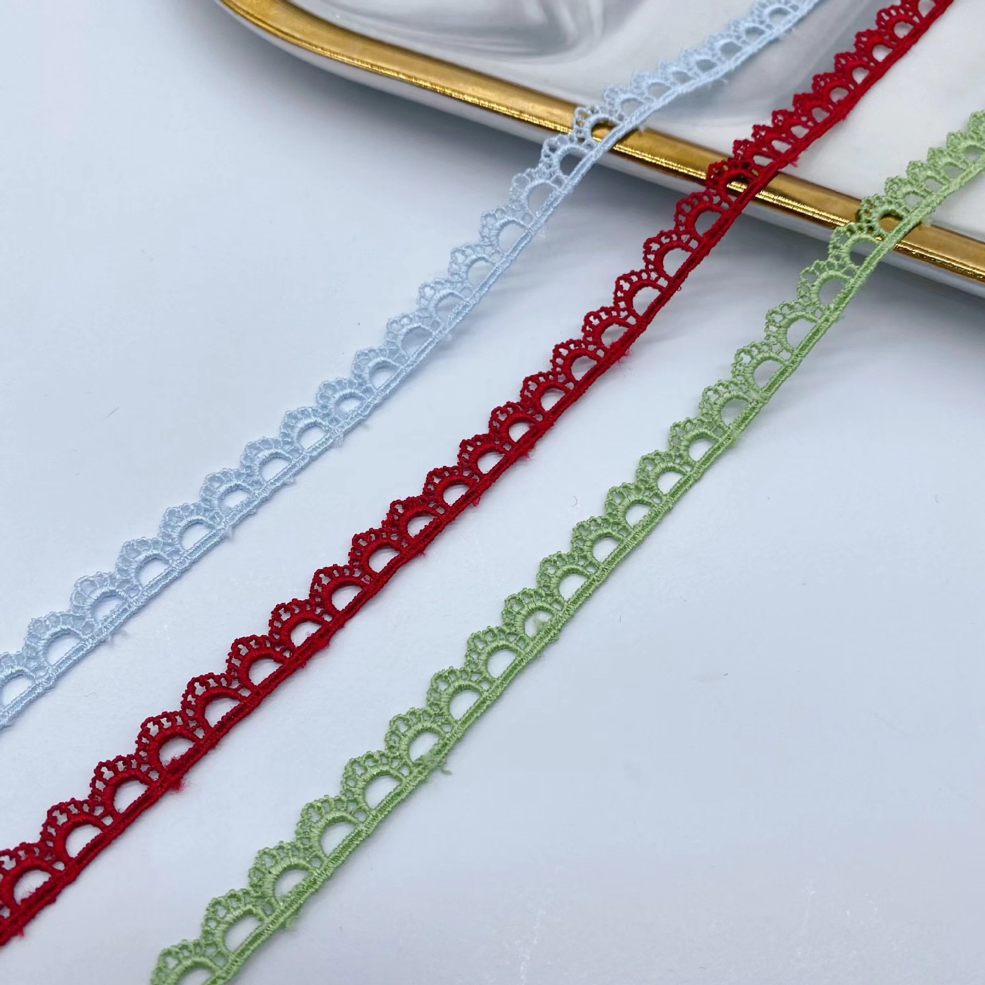Wholesale Embroidery 9 mm Wide Multi-color Polyester Water Soluble Pink Lace Trim Ready To Ship Bridge Lace Trimming
