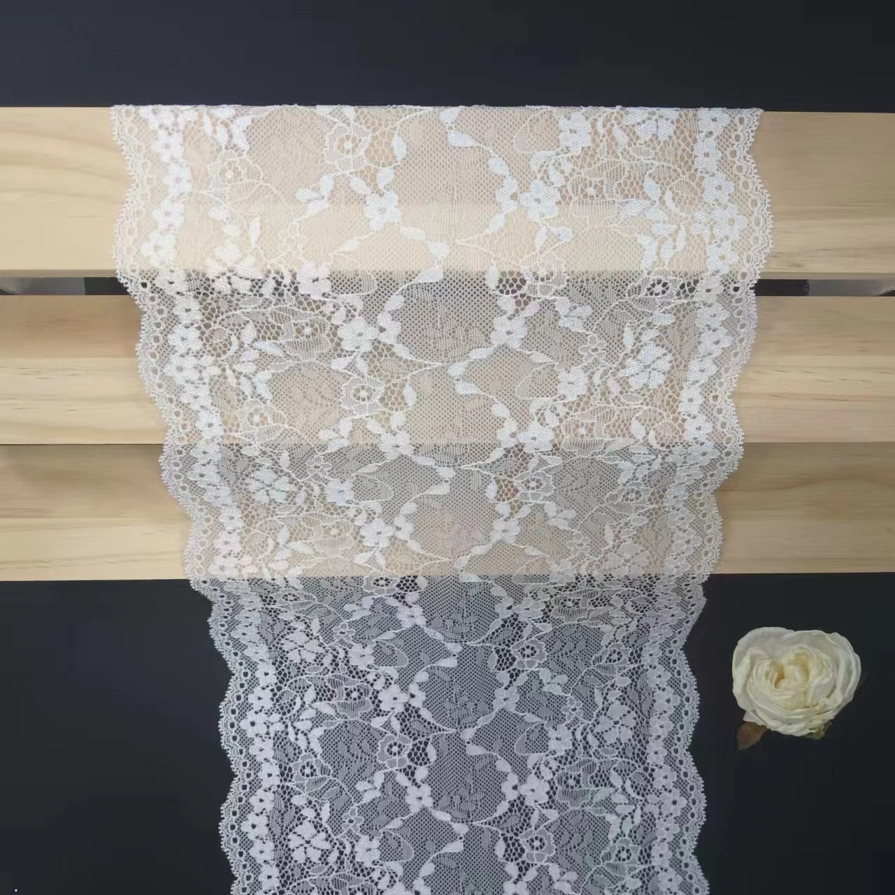 22 cm Nylon Spandex Lace Trim Elegant French Lace Fabric Voile Durable White Knitted Elastic Floral Pattern for Women's Bra
