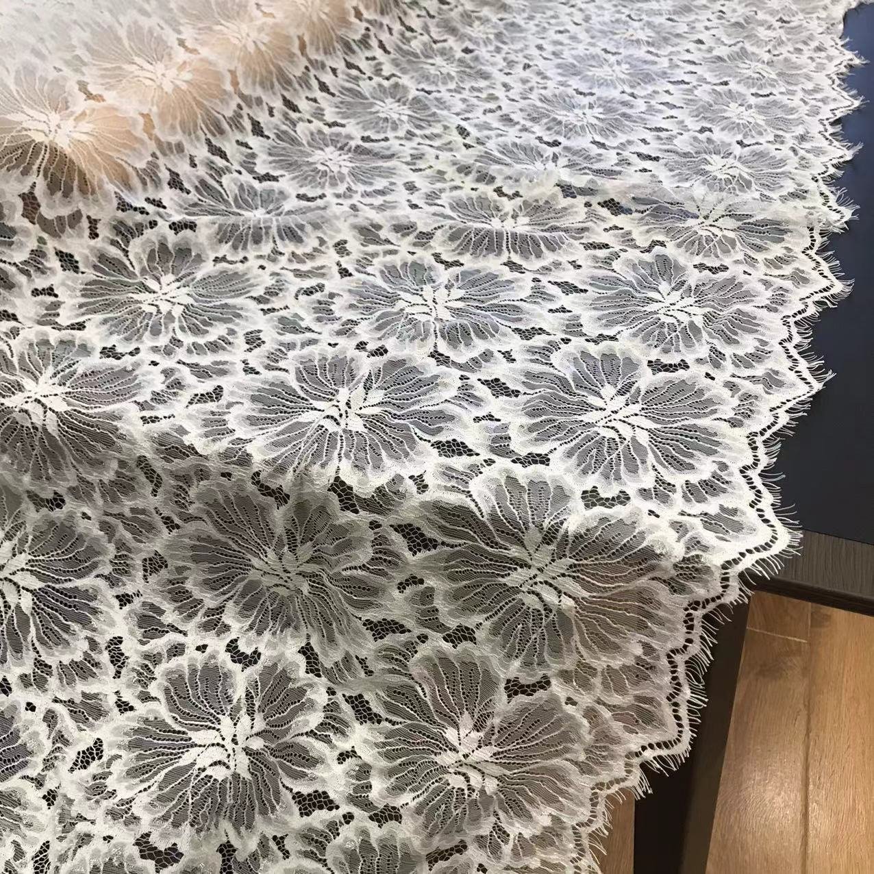 23058 Eyelash Lace Trim Exquisite Floral Pattern 100% Nylon Eyelash Lace Fabric For Wedding Dress Clothing Accessories