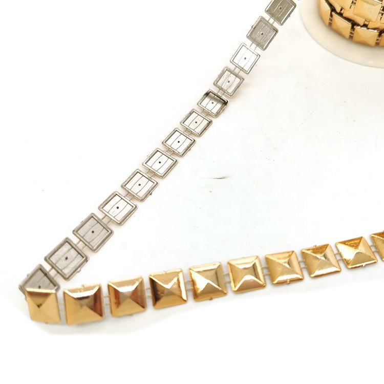 Polypropylene Trimming Roll Rhinestone Sequins Ribbon Cup Chain Gold Pyramid Shape Plastic Shoes Customized Silver Trimmings