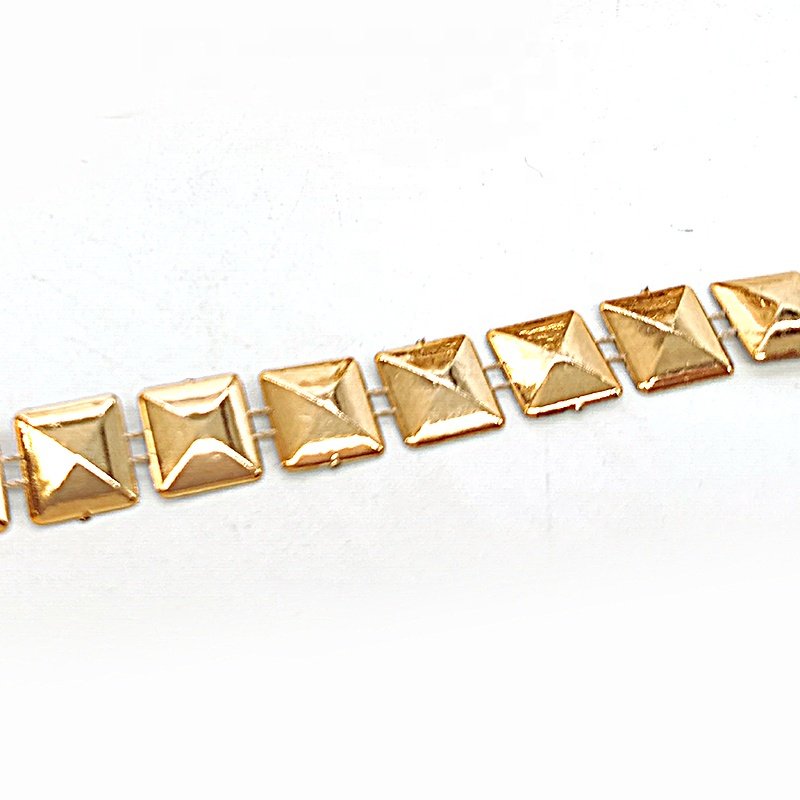 Polypropylene Trimming Roll Rhinestone Sequins Ribbon Cup Chain Gold Pyramid Shape Plastic Shoes Customized Silver Trimmings