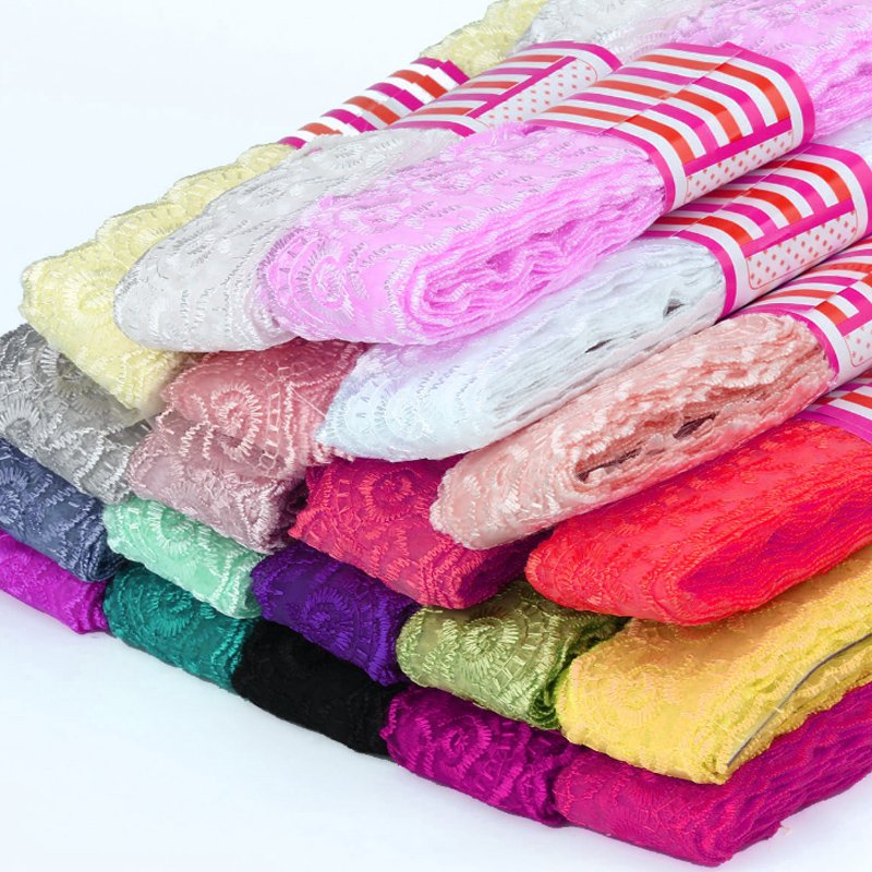 4.5cm white and colored embroidery border lace trim trimming fabrics for casual dresses and girl wedding dress