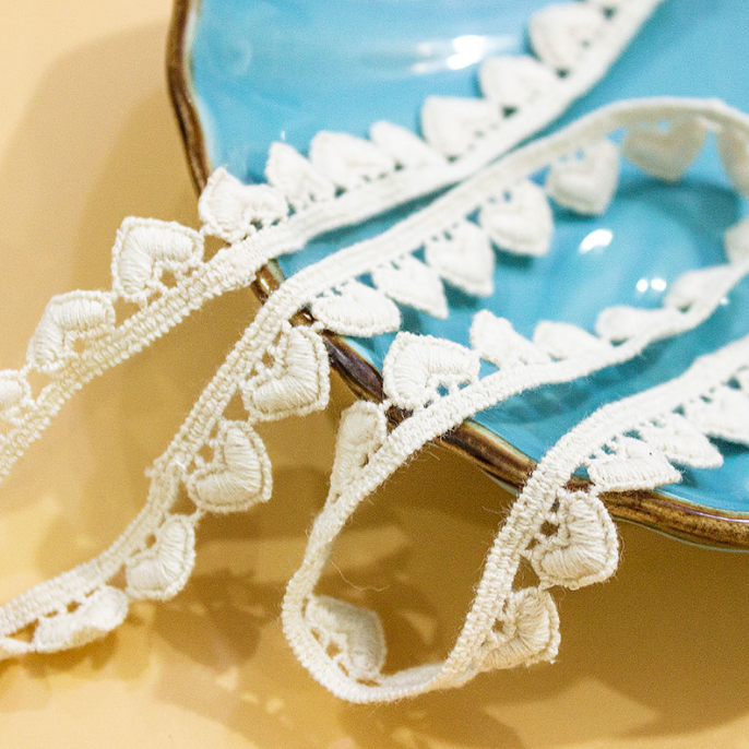 Factory wholesale heart design cotton water-soluble embroidery lace trim for DIY